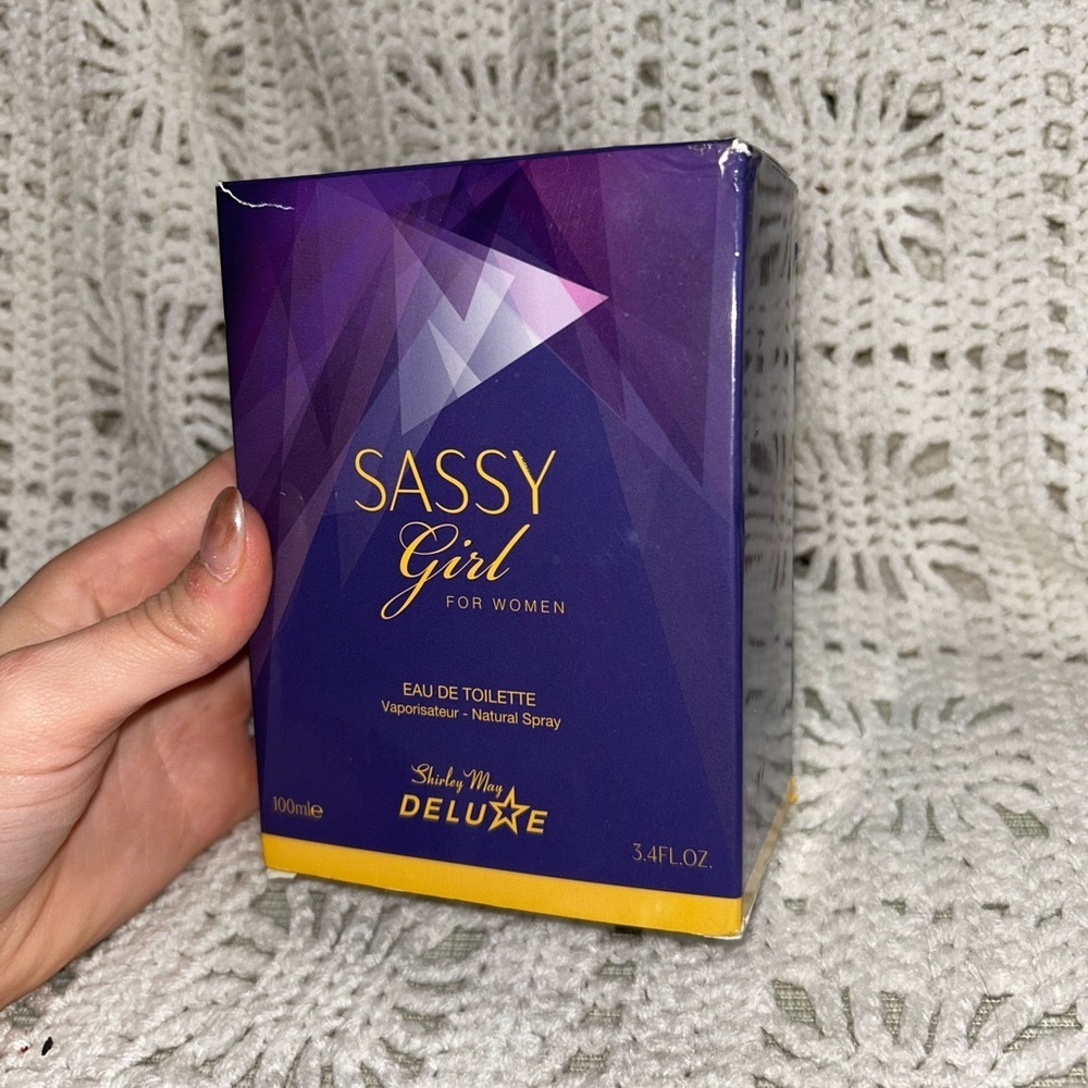 Shirley May deluxe sassy girl eau de toilette new in box 100ml - Picture 2 of 5